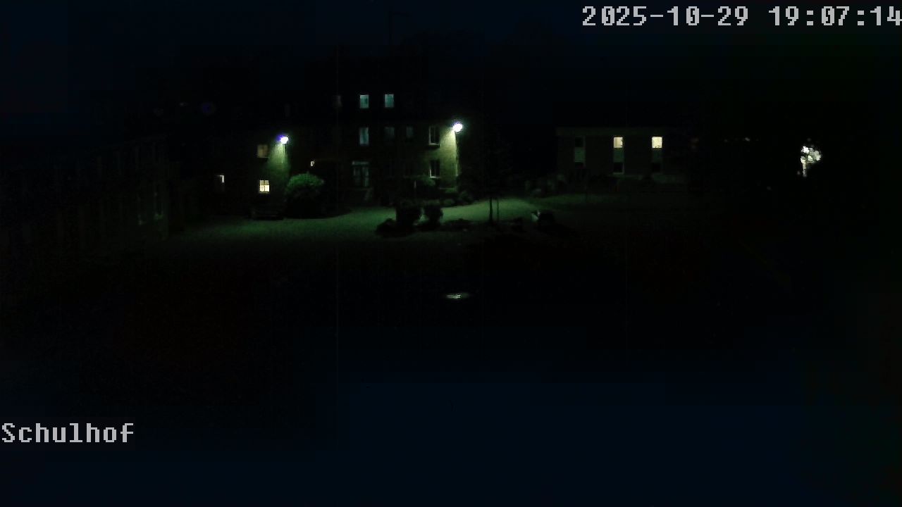 Webcam Schulhof 19:07