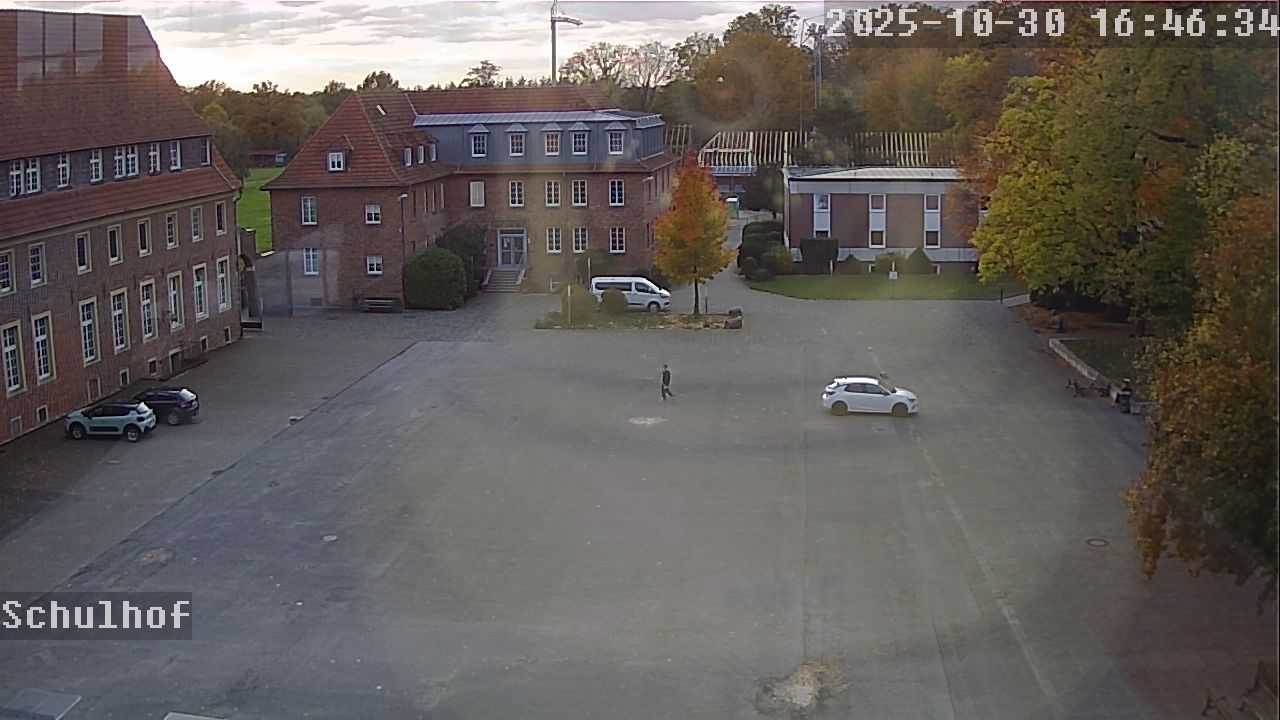 Webcam Schulhof 16:46