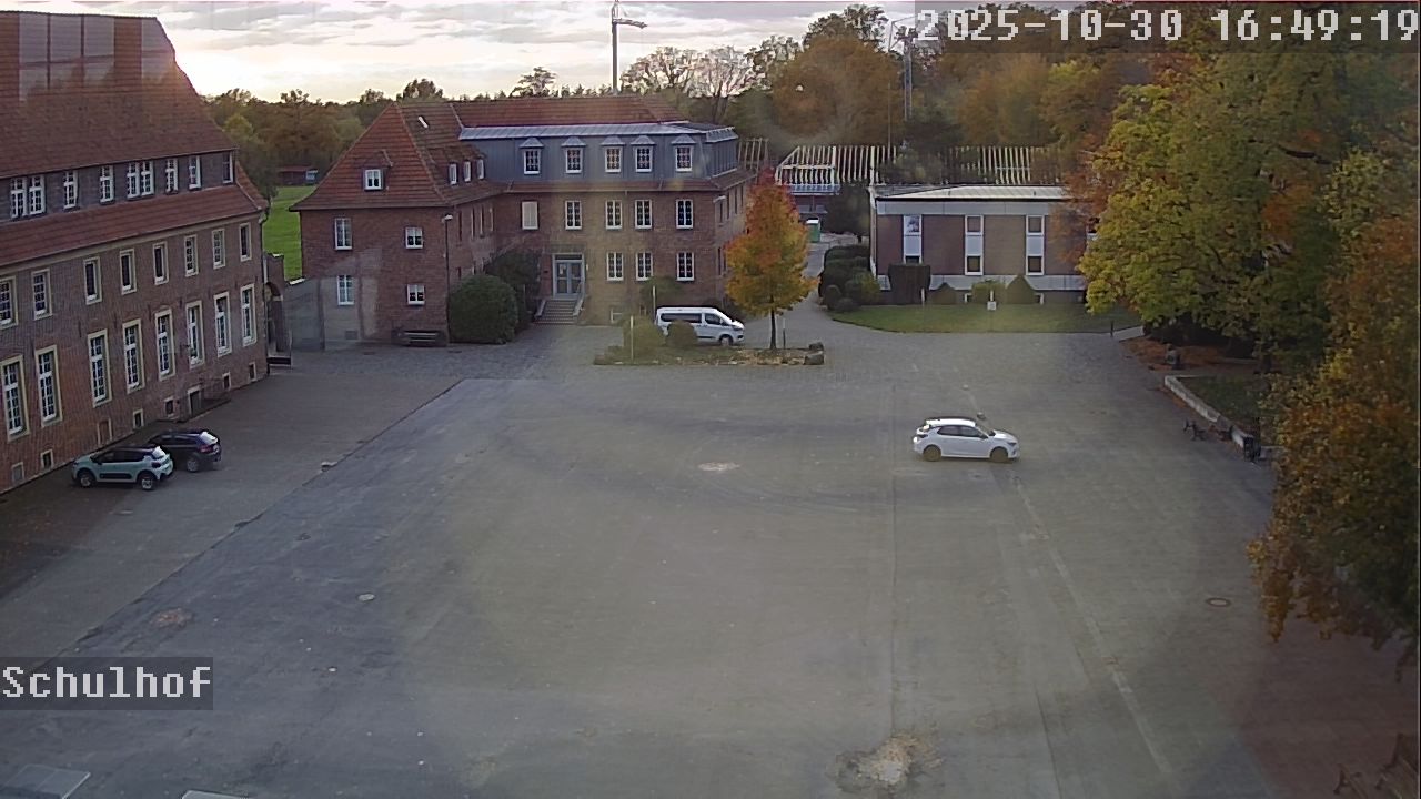Webcam Schulhof 16:49