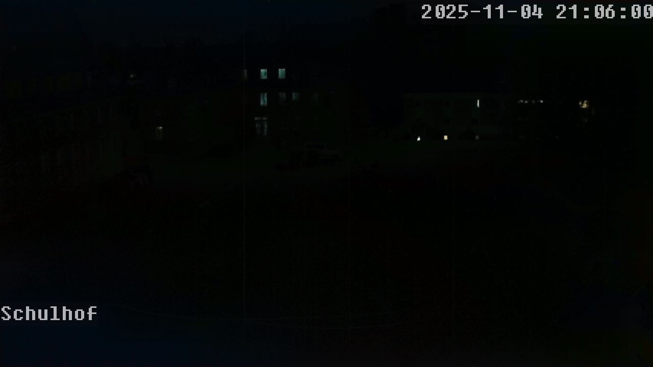 Webcam Schulhof 21:06