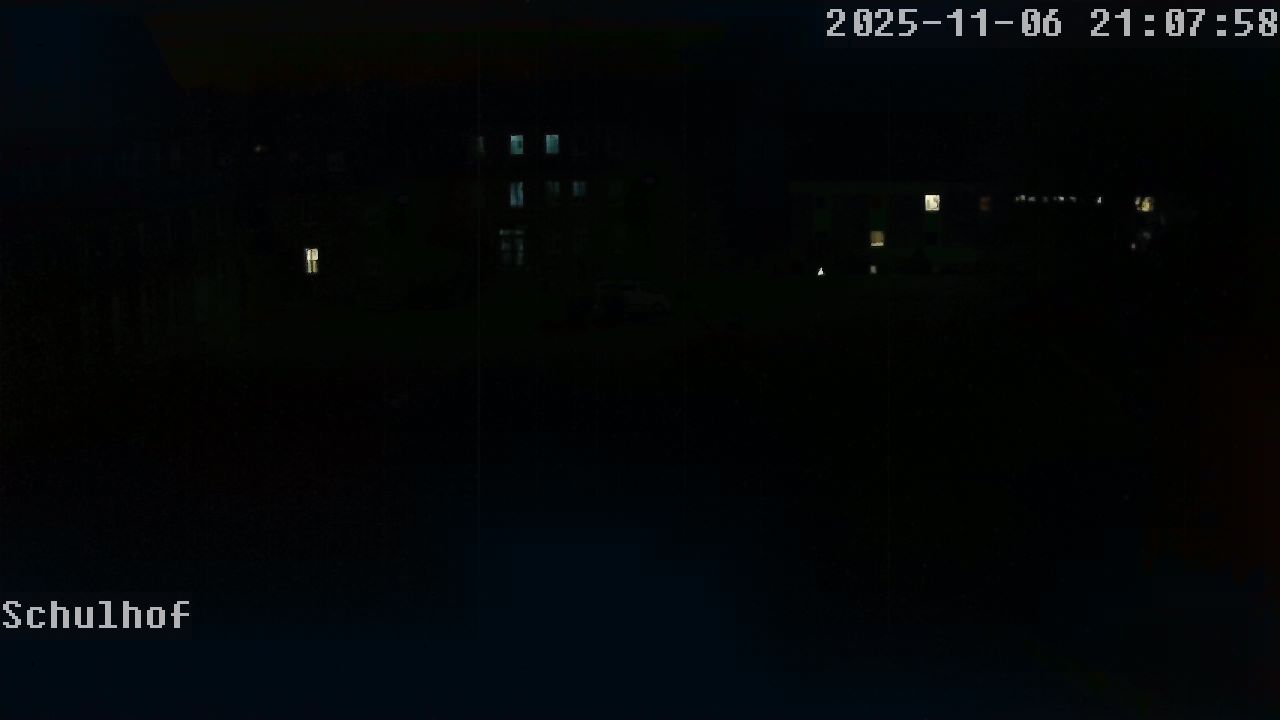 Webcam Schulhof 21:07