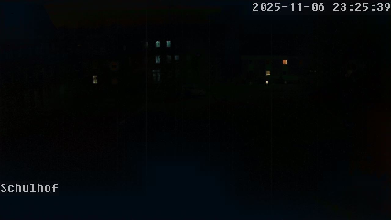 Webcam Schulhof 23:25