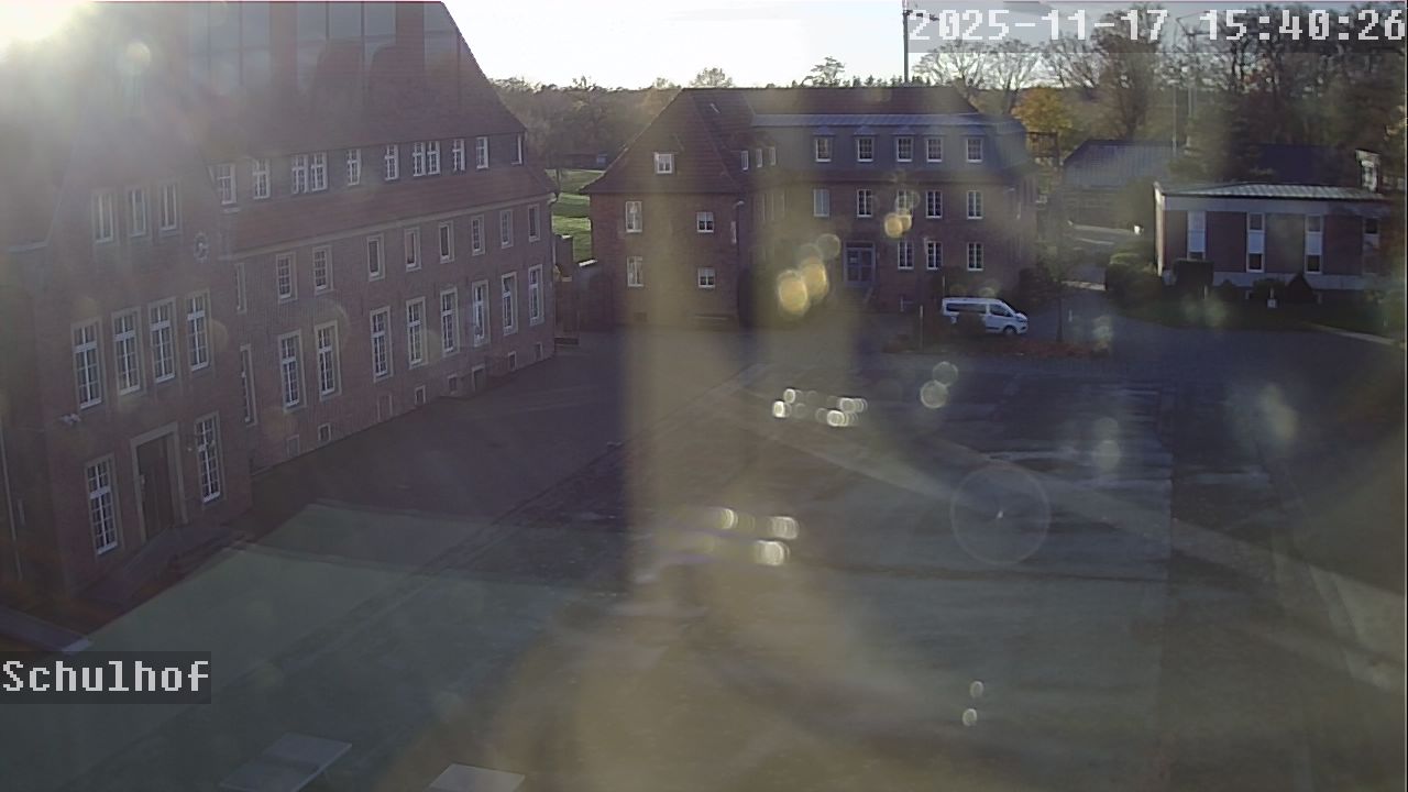 Webcam Schulhof 15:40