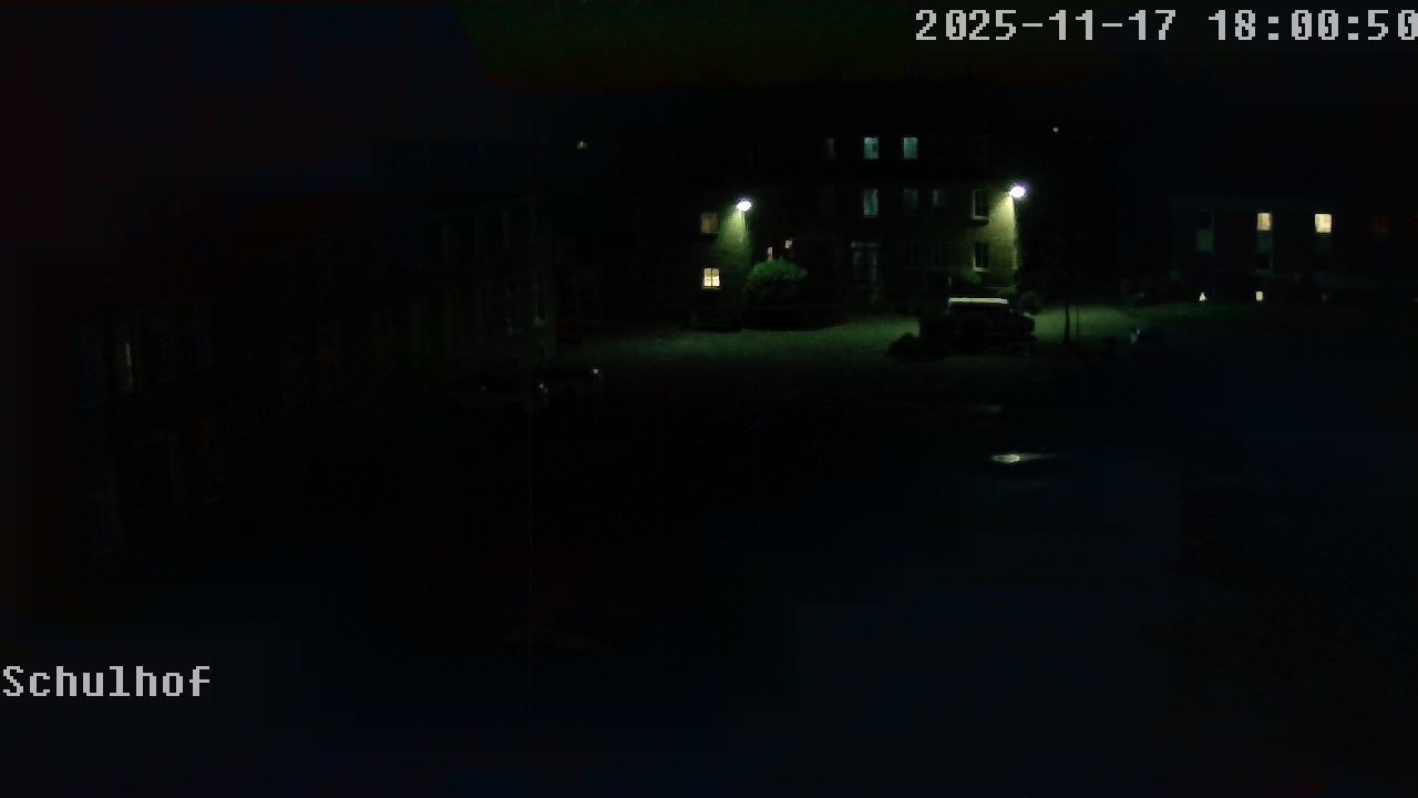 Webcam Schulhof 18:00
