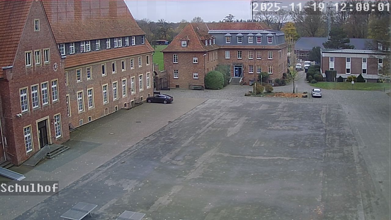 Webcam Schulhof 12:00