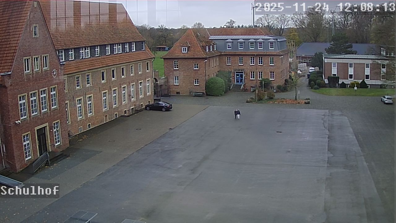 Webcam Schulhof 12:08