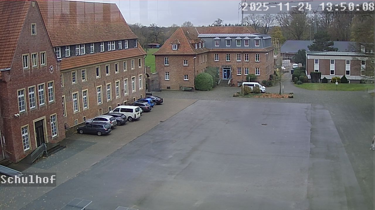 Webcam Schulhof 13:50