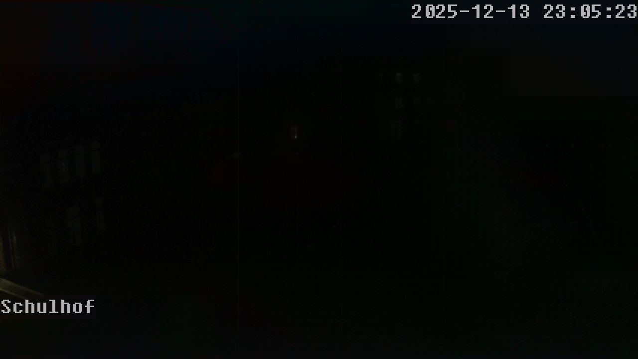 Webcam Schulhof 23:05