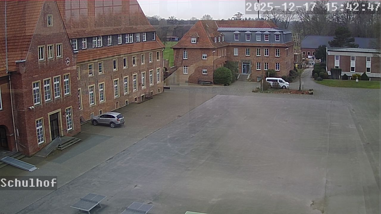Webcam Schulhof 15:42