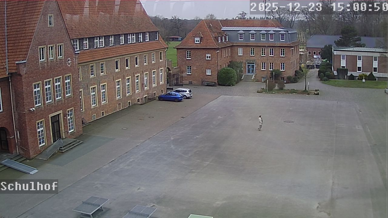 Webcam Schulhof 15:00