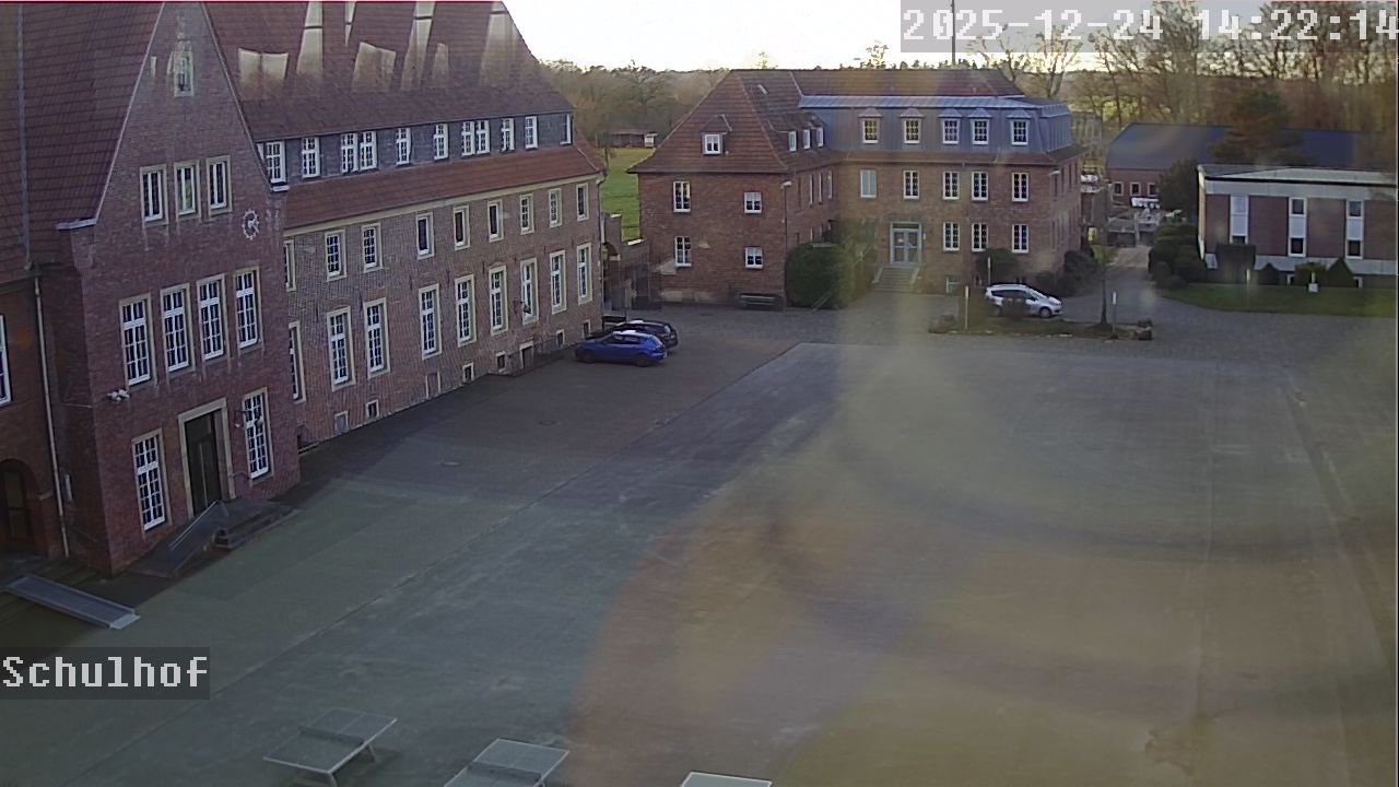 Webcam Schulhof 14:22