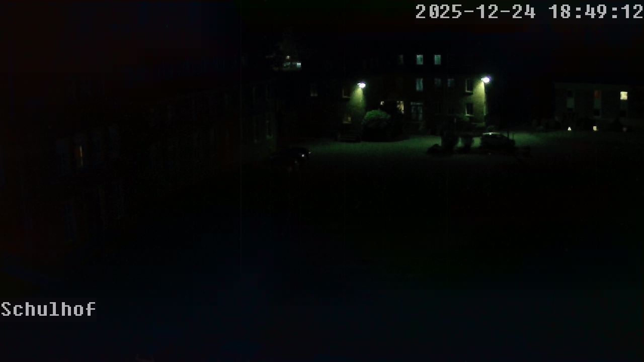 Webcam Schulhof 18:49
