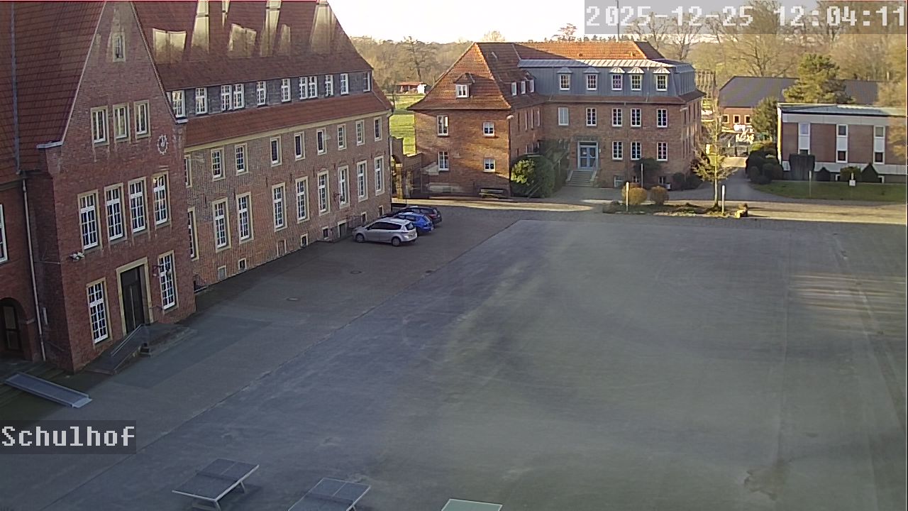 Webcam Schulhof 12:04