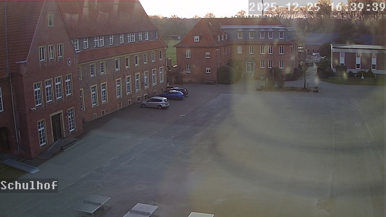 Webcam Schulhof 16:39