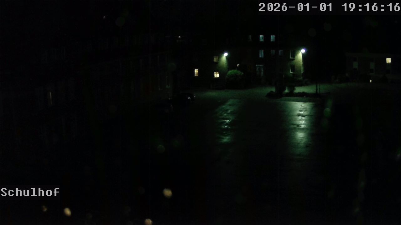 Webcam Schulhof 19:16