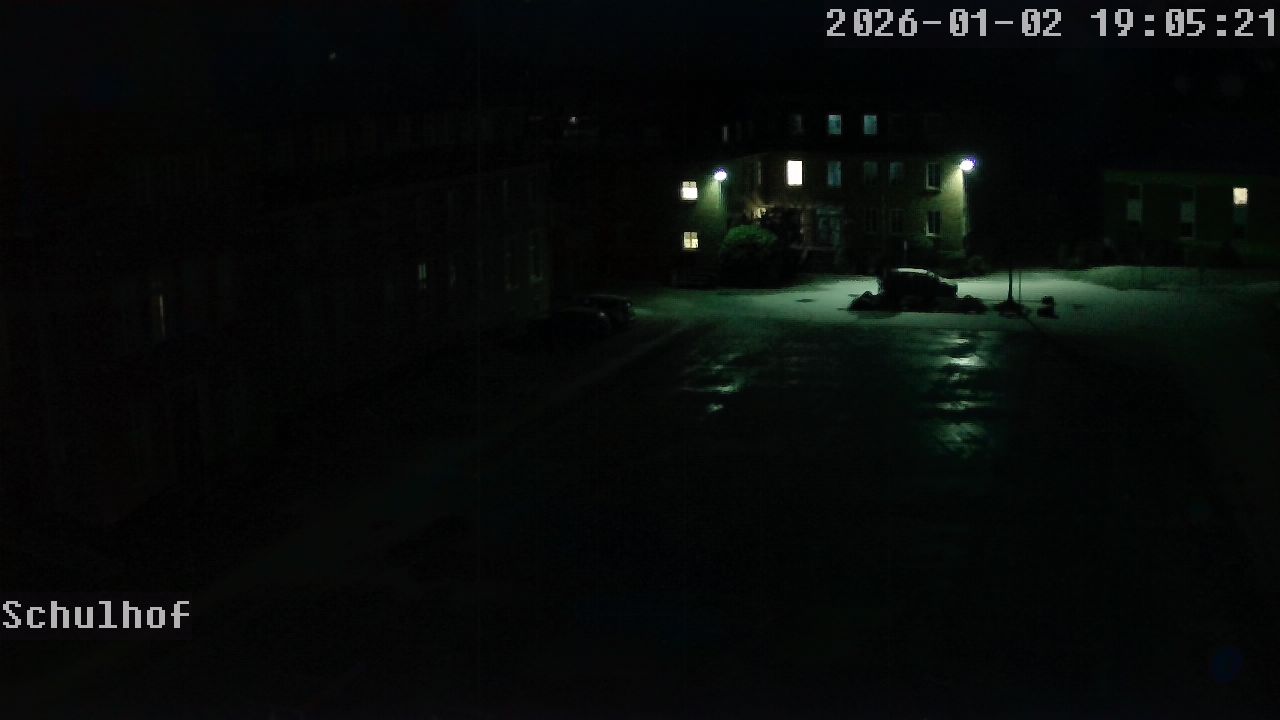 Webcam Schulhof 19:05