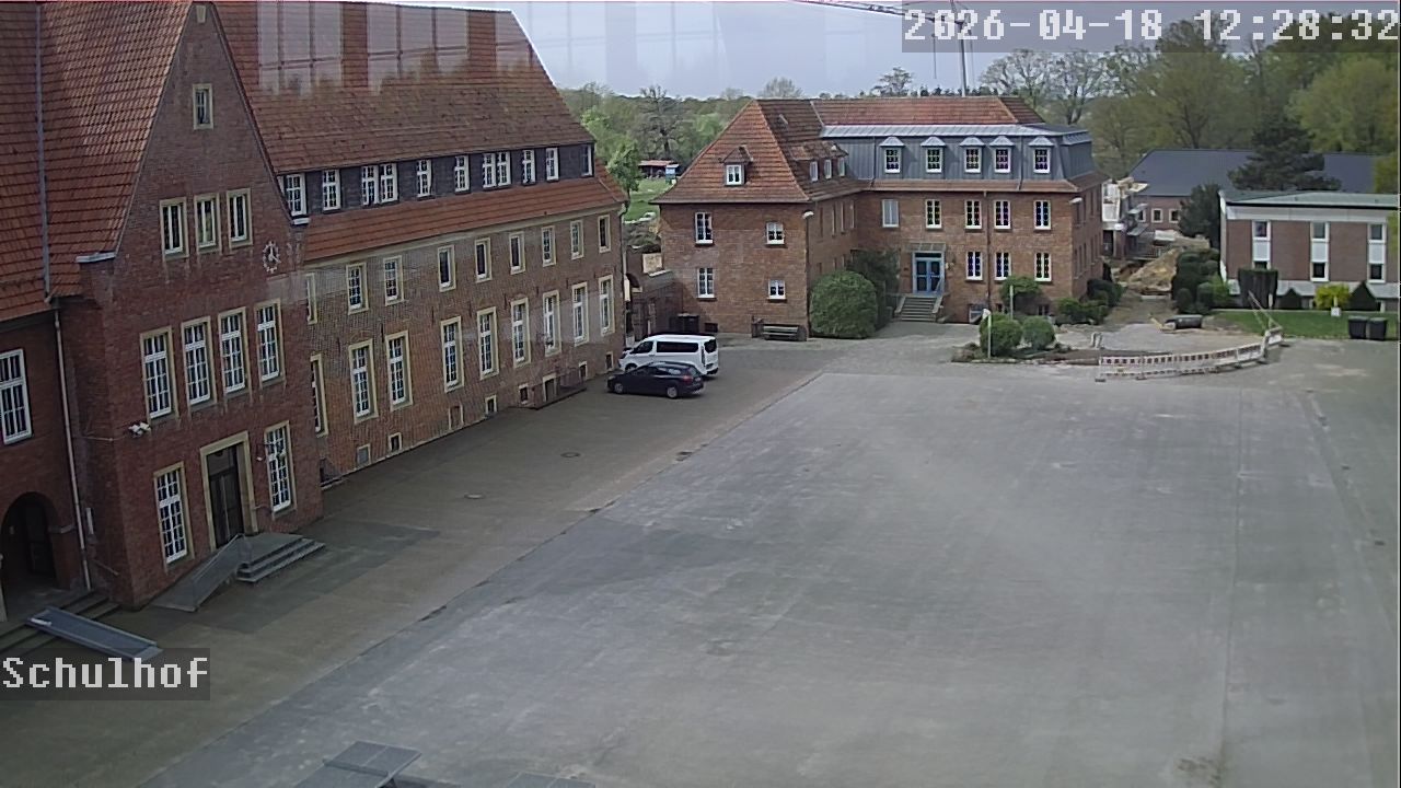 Webcam Schulhof 12:28