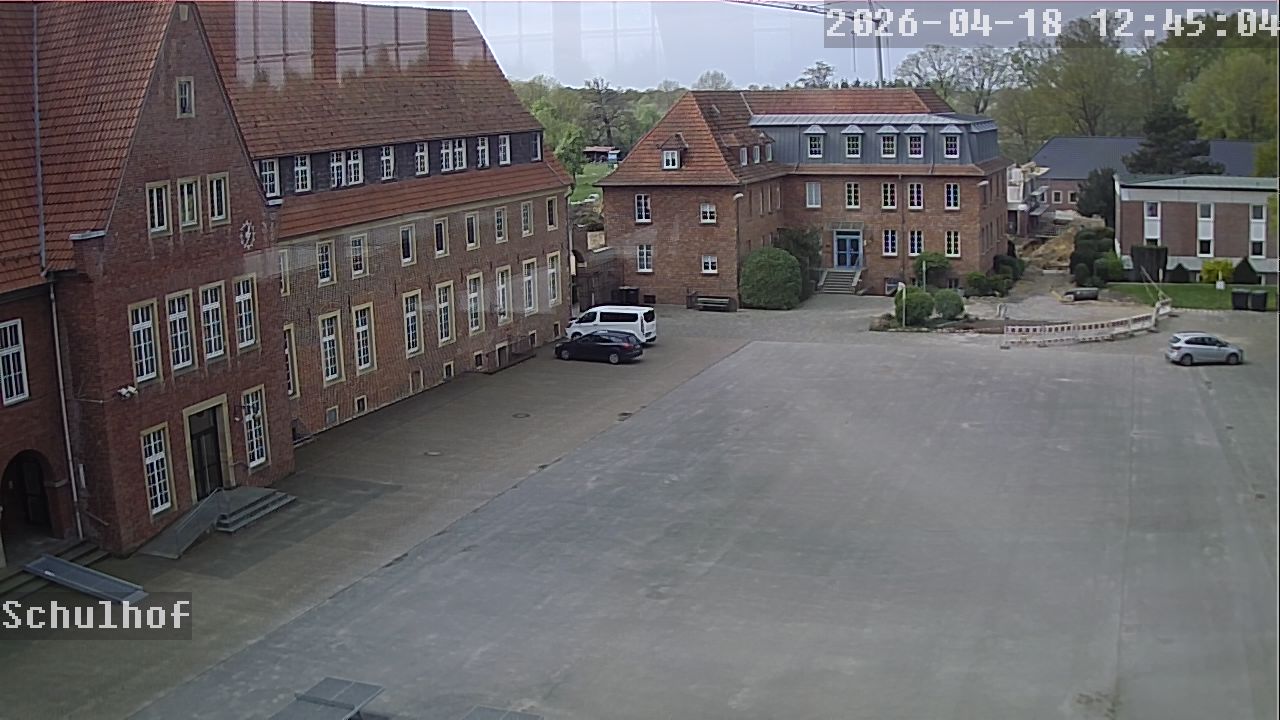 Webcam Schulhof 12:45