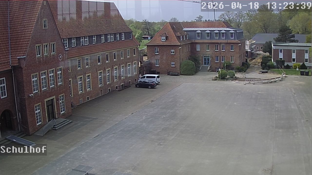 Webcam Schulhof 13:23