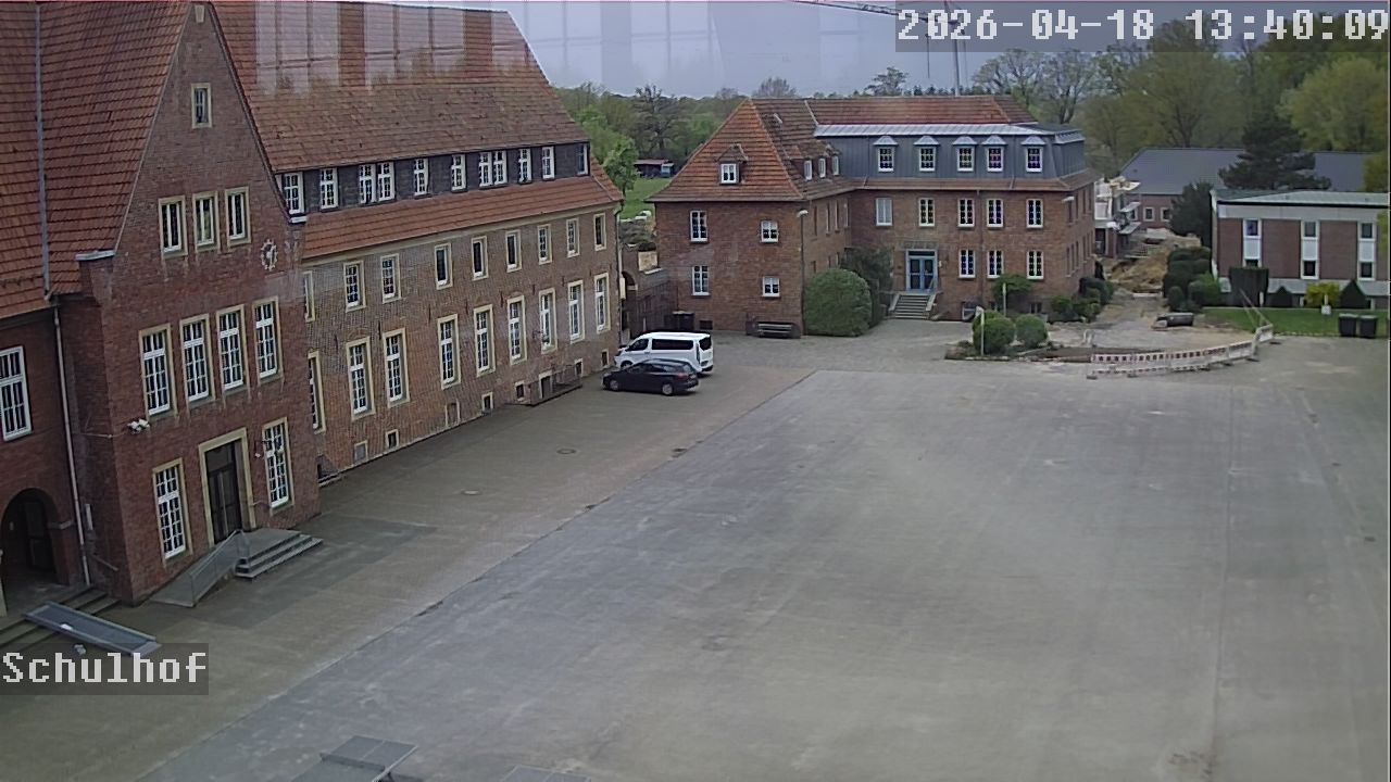 Webcam Schulhof 13:40