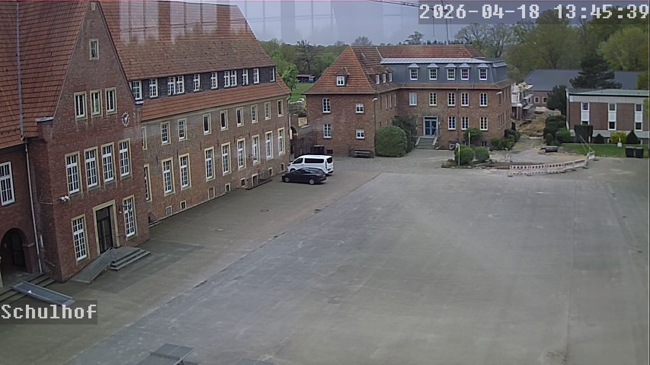 Webcam Schulhof 13:45