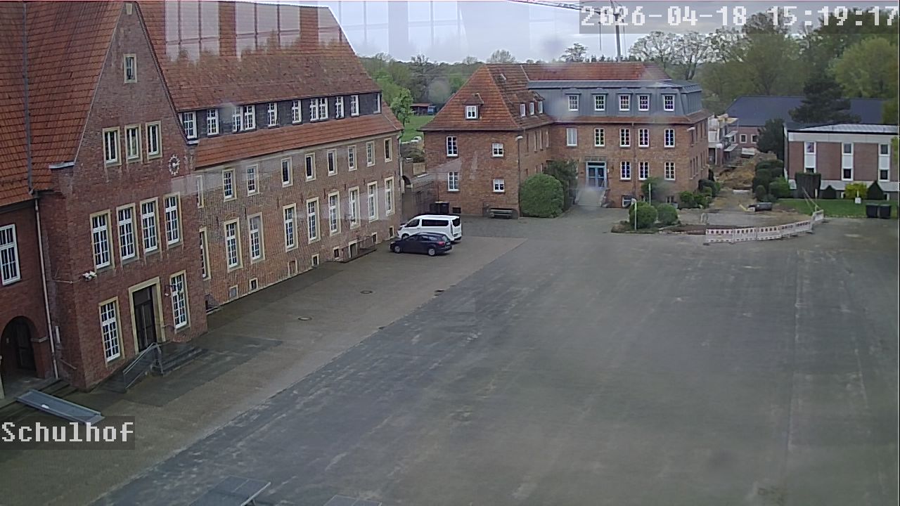 Webcam Schulhof 15:19
