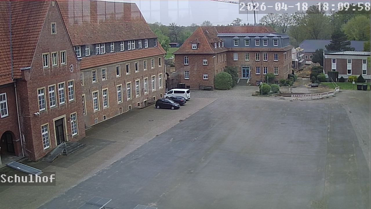 Webcam Schulhof 18:09