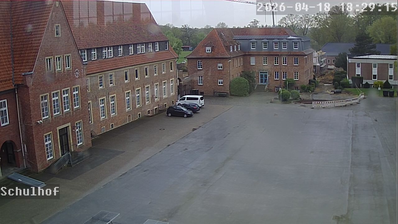 Webcam Schulhof 18:29