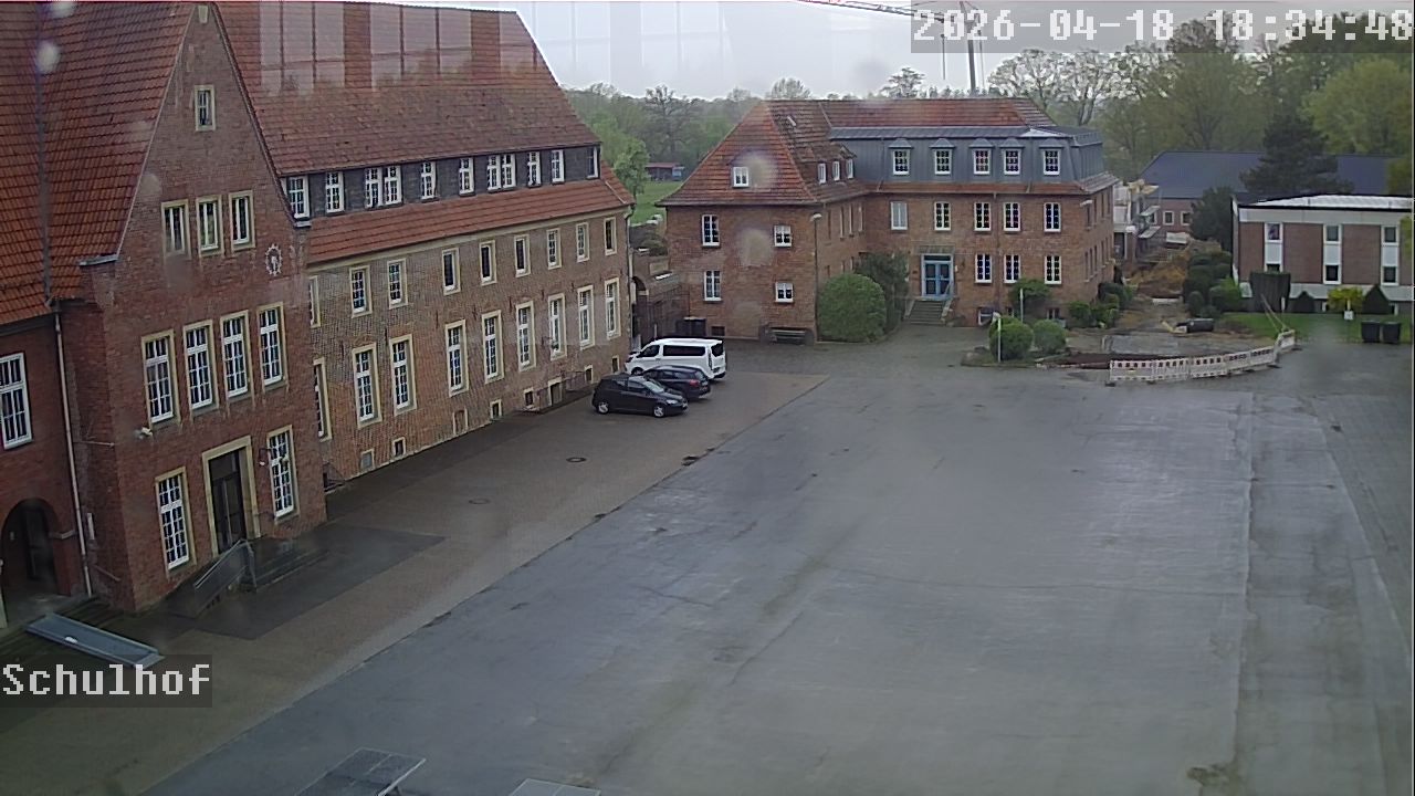 Webcam Schulhof 18:34