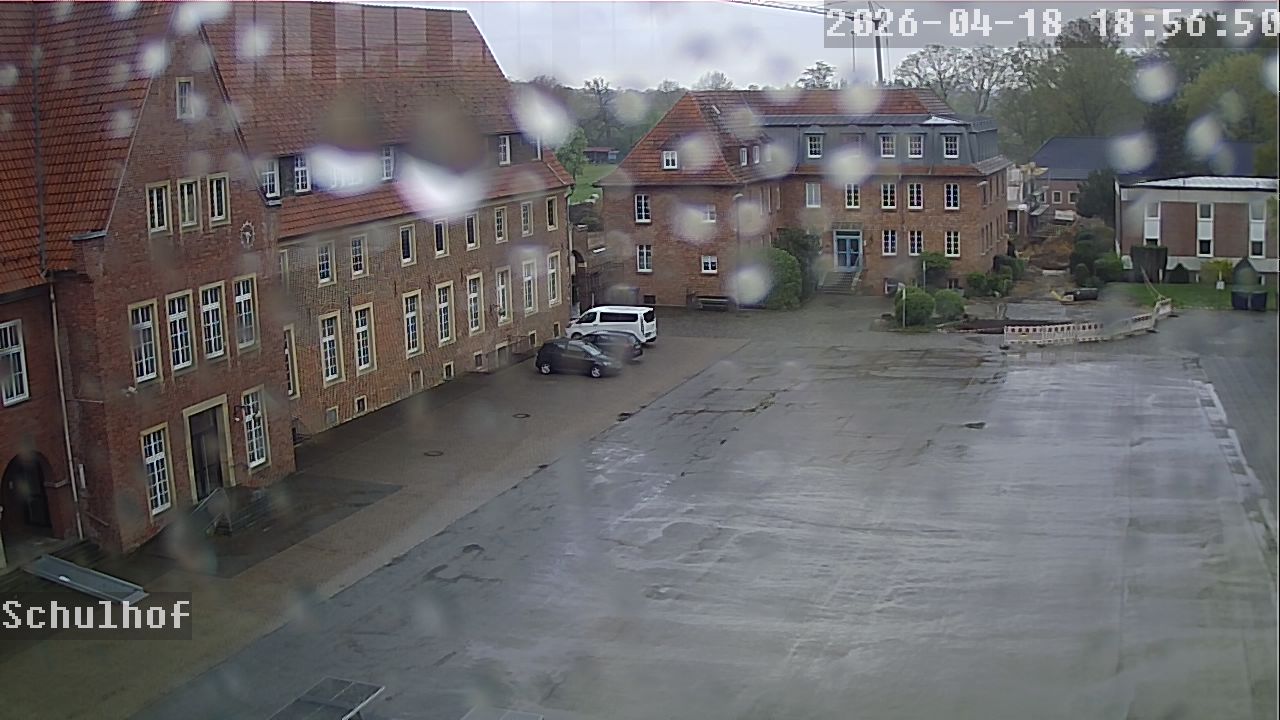 Webcam Schulhof 18:56