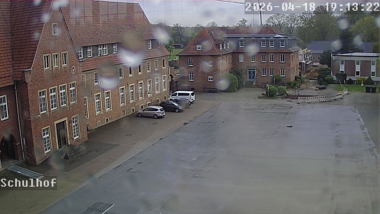 Webcam Schulhof 19:13