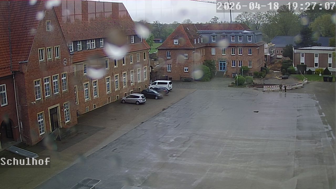 Webcam Schulhof 19:27