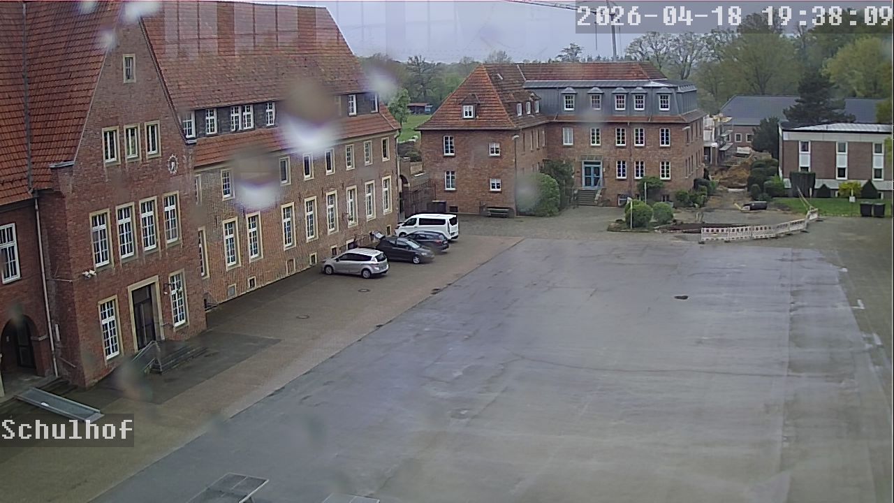 Webcam Schulhof 19:38
