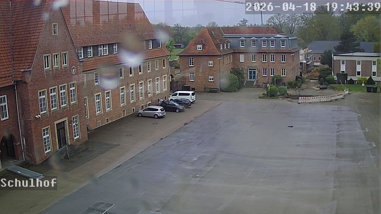 Webcam Schulhof 19:43