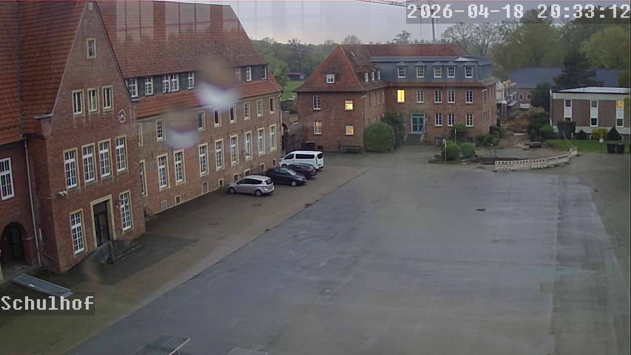 Webcam Schulhof 20:33