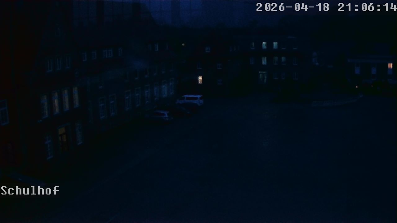 Webcam Schulhof 21:06