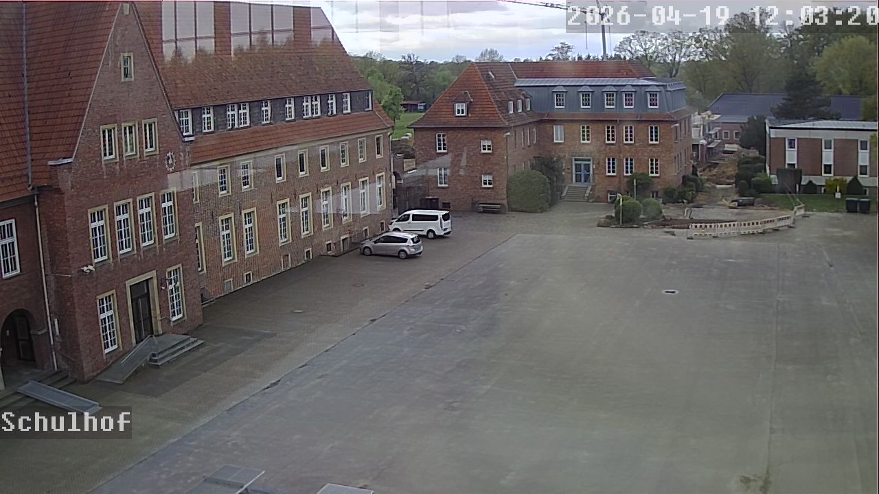 Webcam Schulhof 12:03