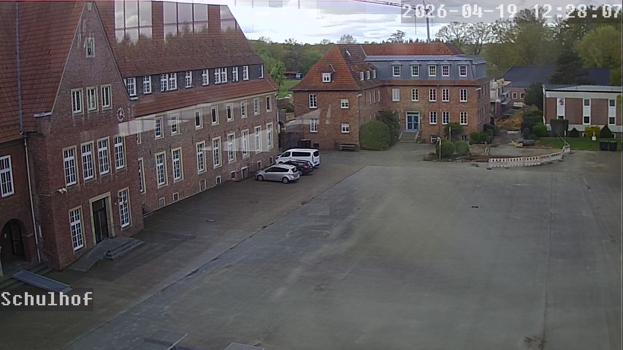 Webcam Schulhof 12:28
