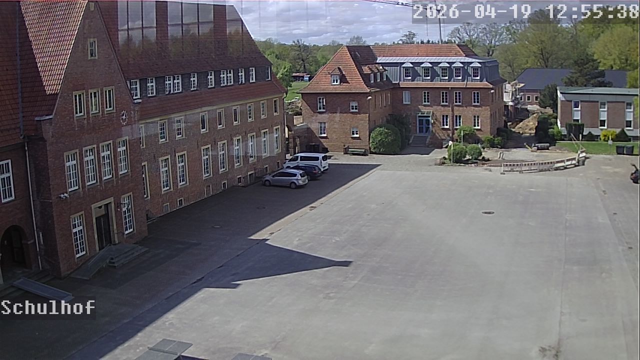 Webcam Schulhof 12:55