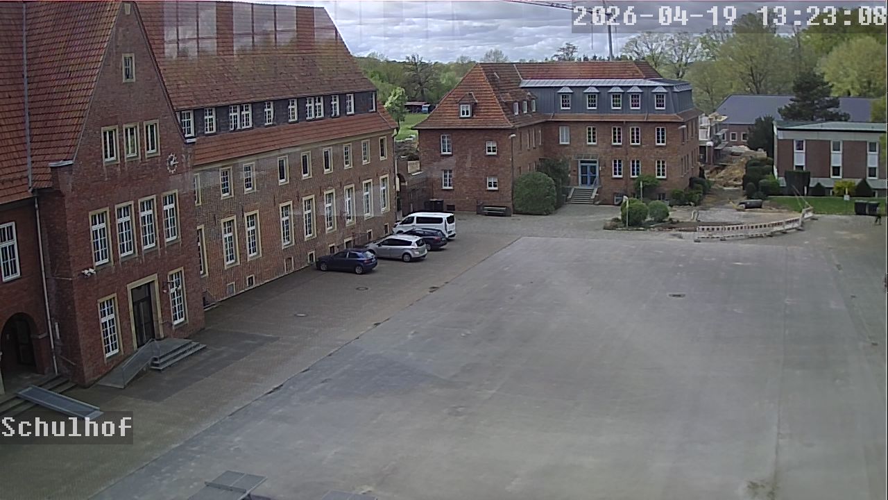 Webcam Schulhof 13:23