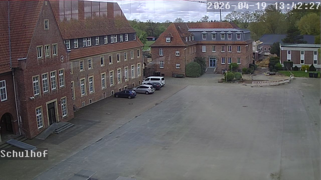 Webcam Schulhof 13:42