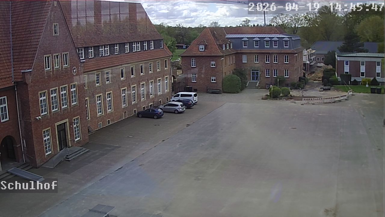 Webcam Schulhof 14:45