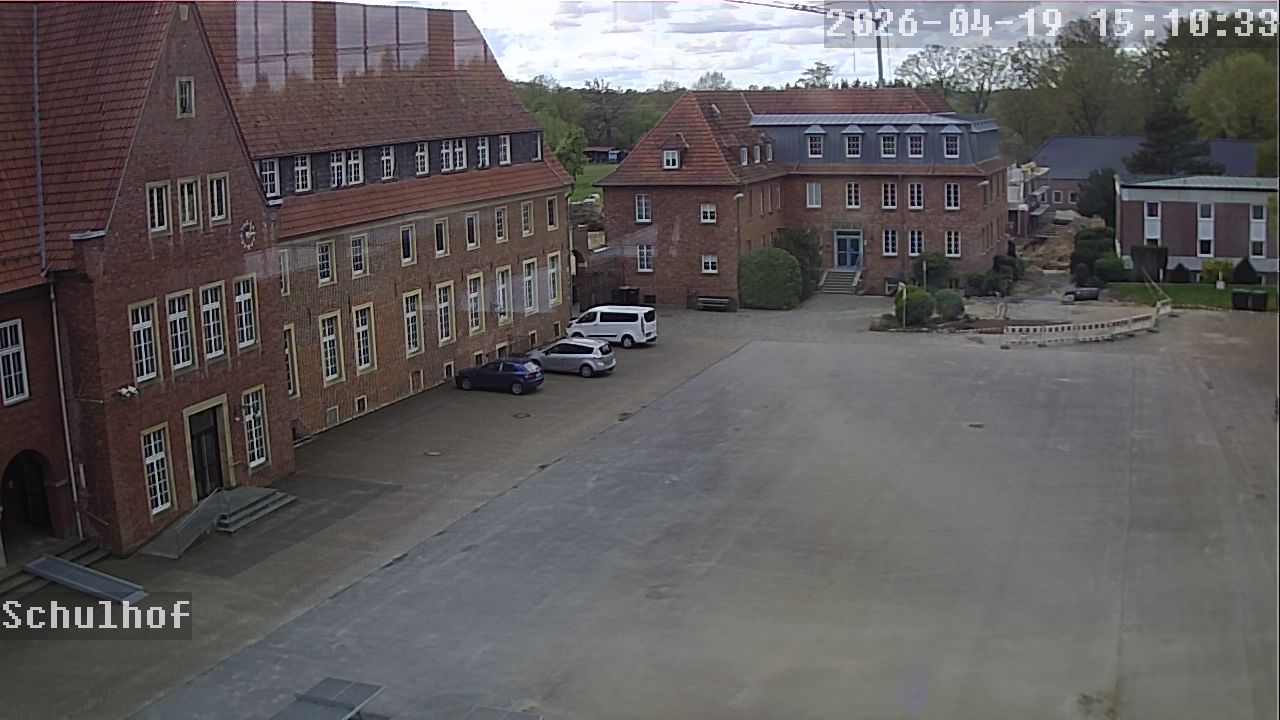 Webcam Schulhof 15:10