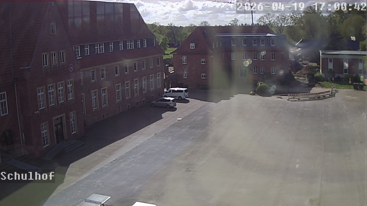 Webcam Schulhof 17:00