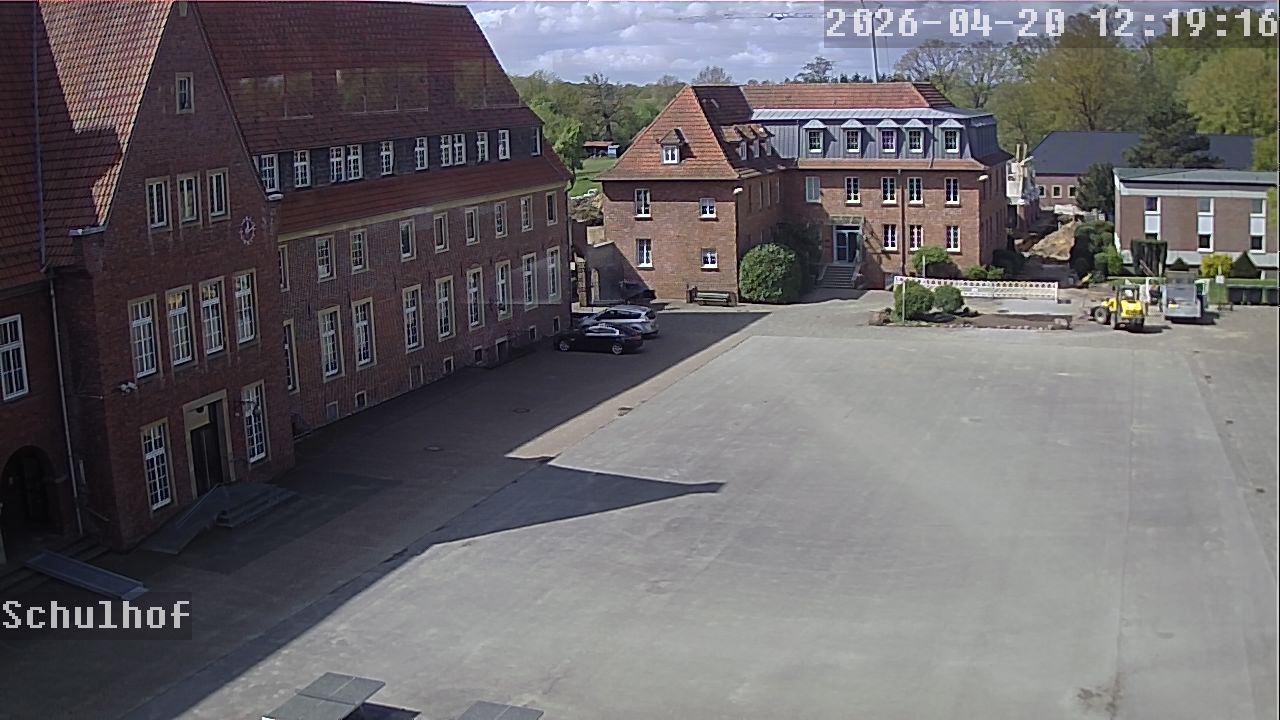 Webcam Schulhof 12:19