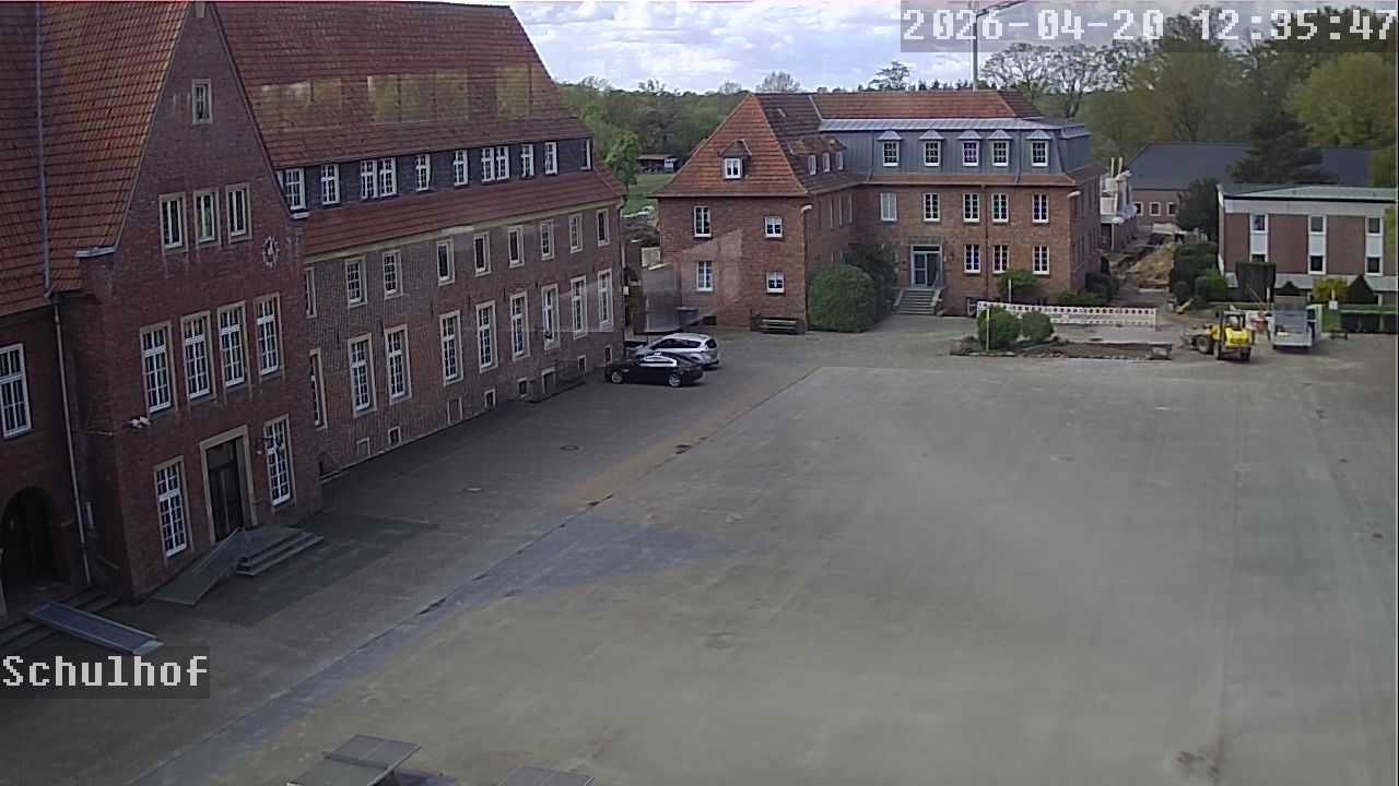 Webcam Schulhof 12:35