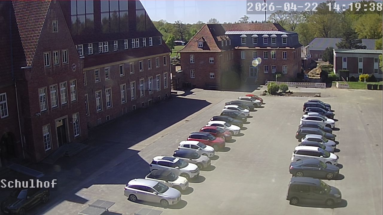 Webcam Schulhof 14:19