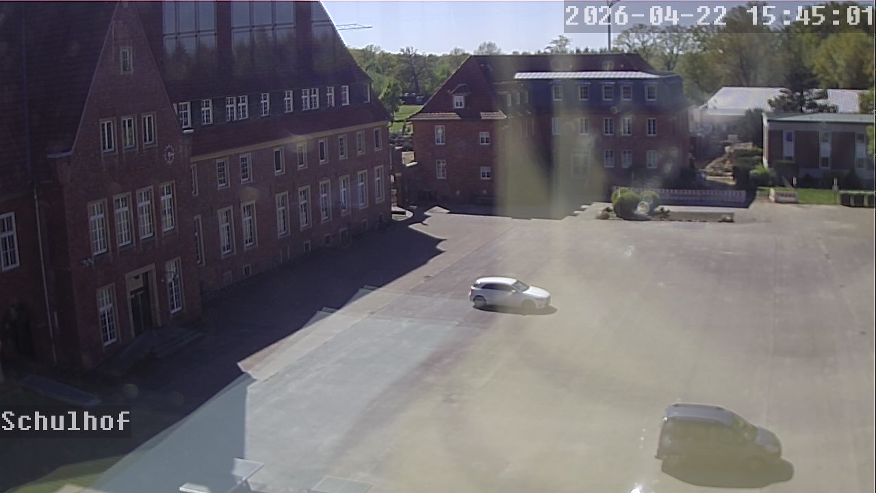 Webcam Schulhof 15:45