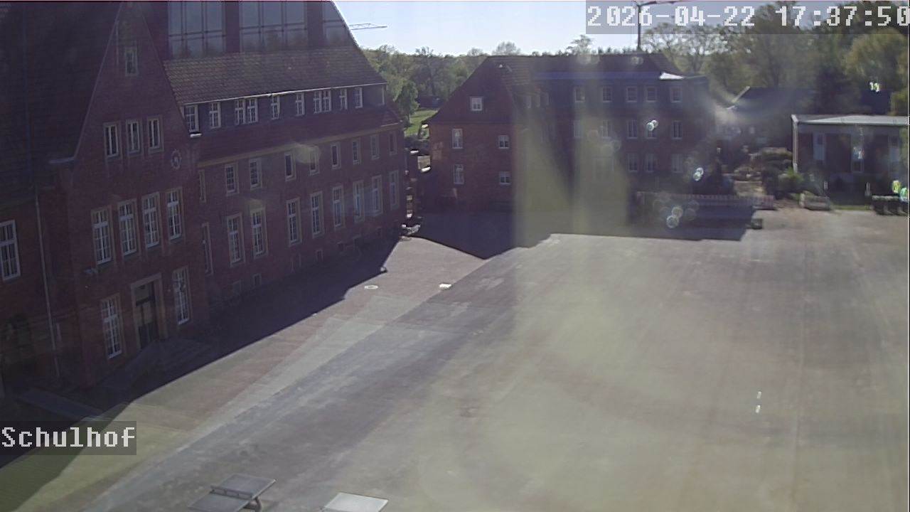 Webcam Schulhof 17:37