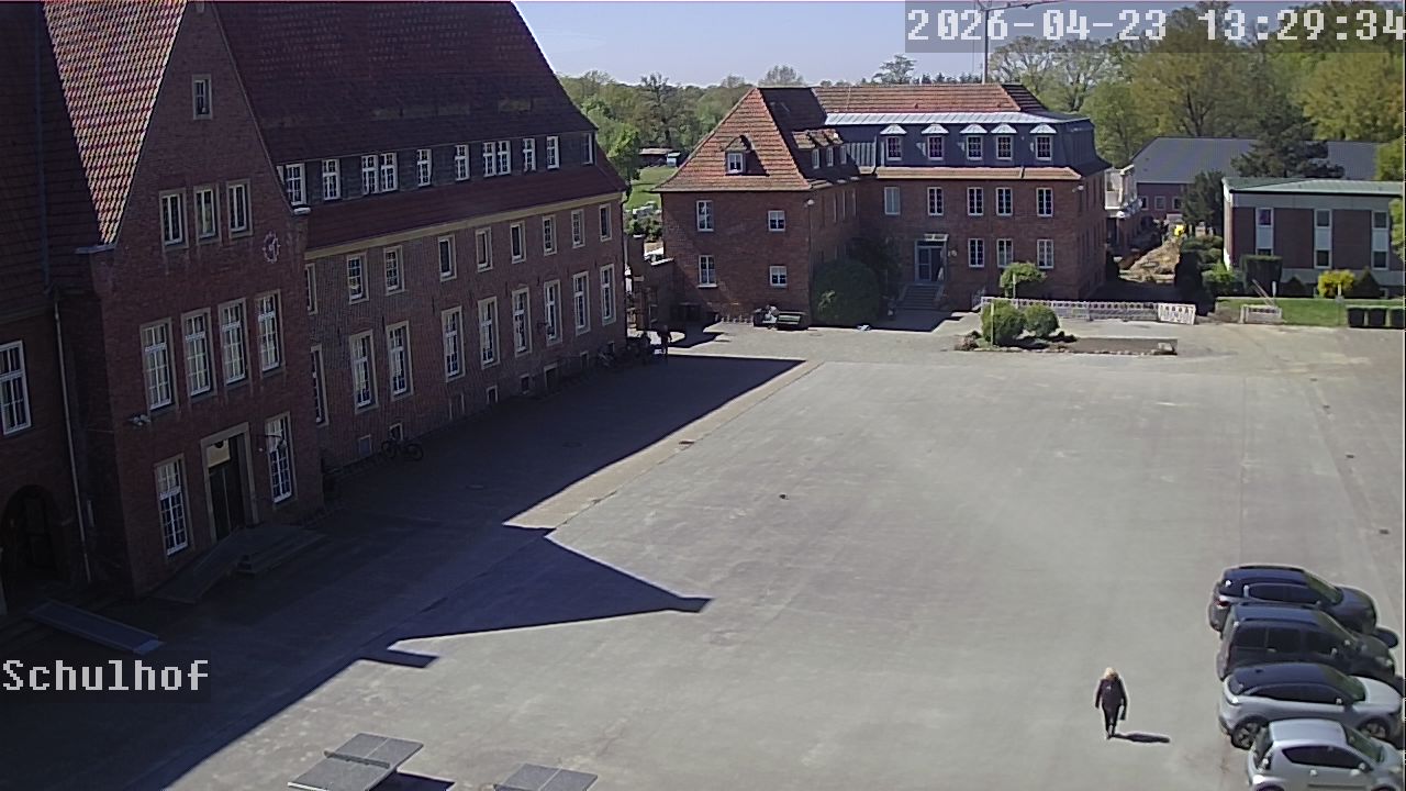 Webcam Schulhof 13:29